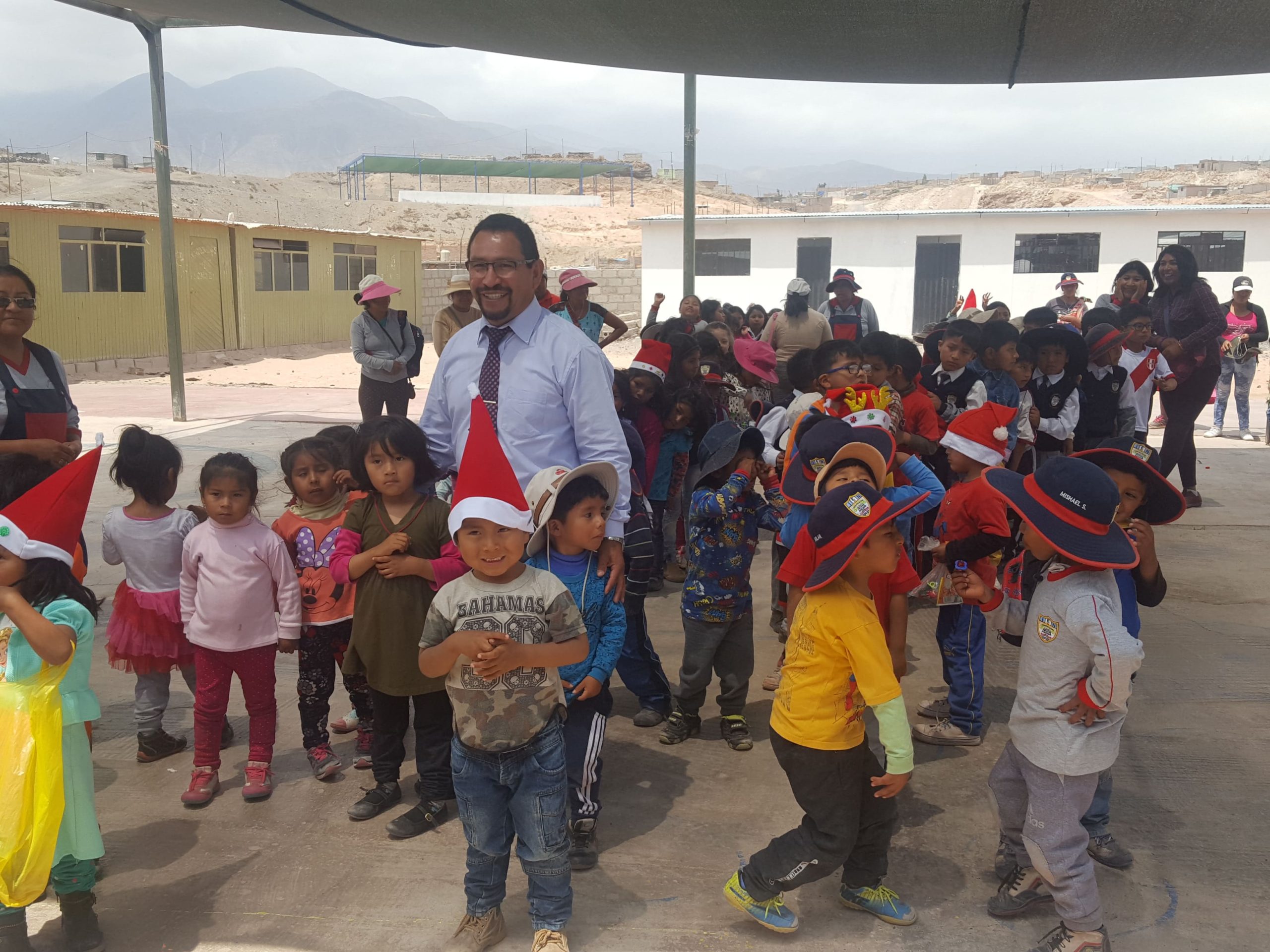 Foto 6 Navidad Niños sector XII JLByR Cerro Colorado